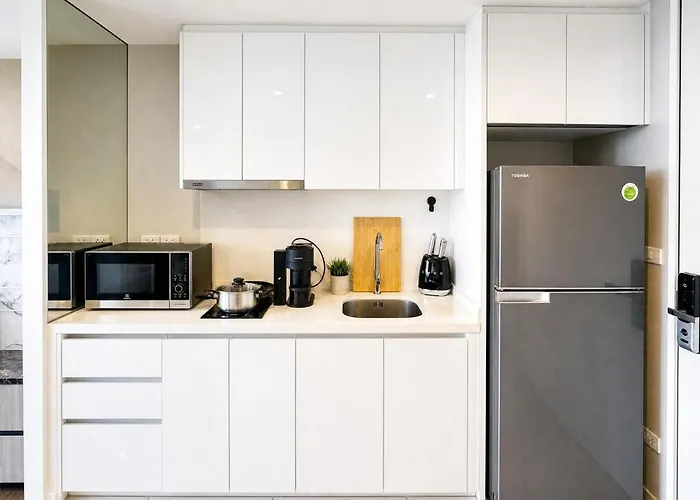 Cozy 1br With Sofa Bed - Infinity Pool Sathorn Apartment