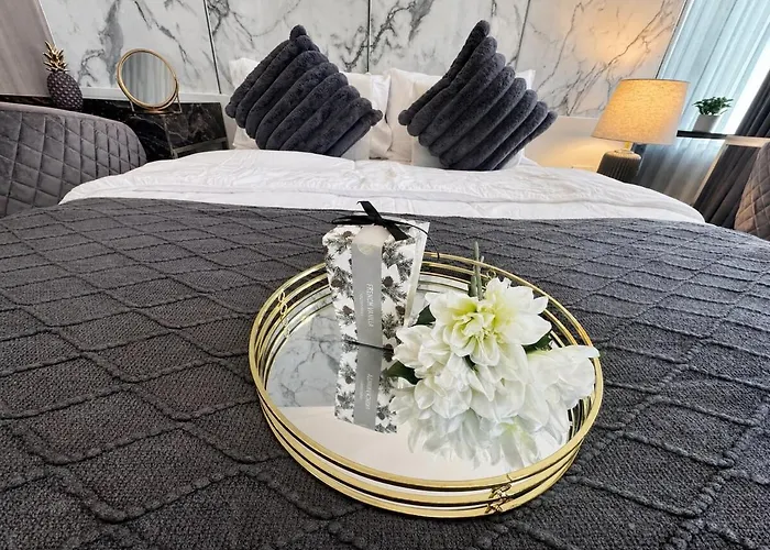 Cozy 1br With Sofa Bed - Infinity Pool Sathorn Apartment